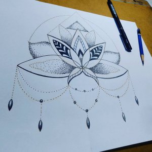冉先生莲花纹身手稿